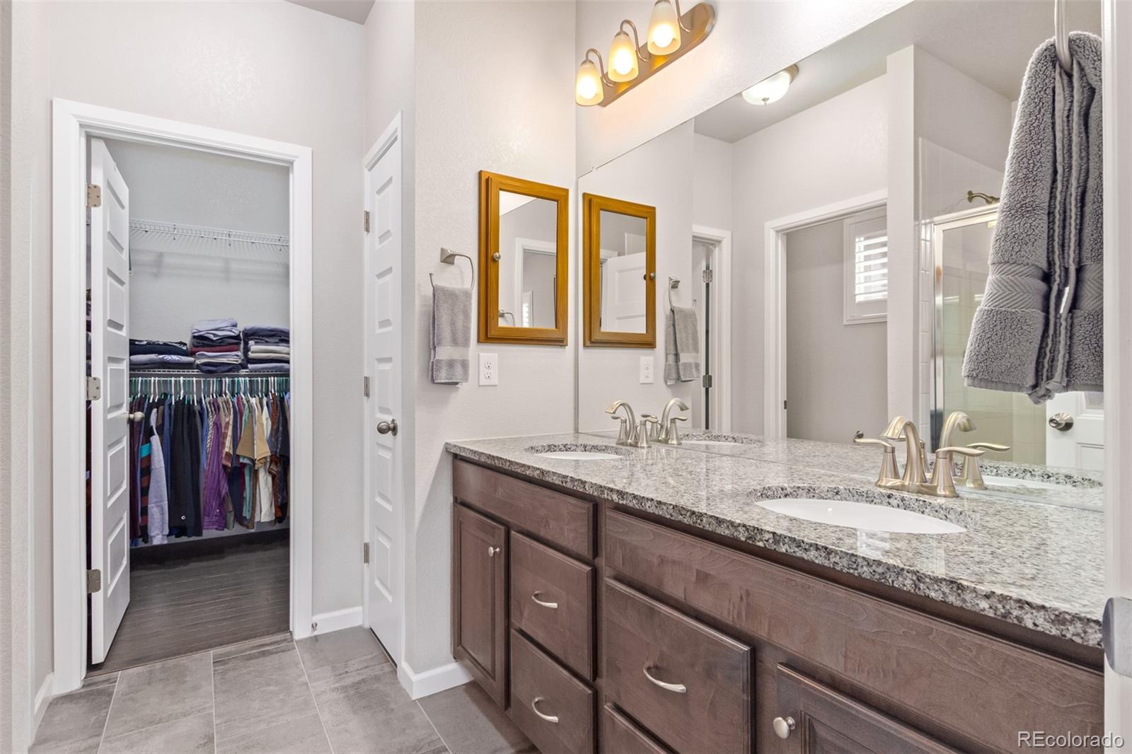 11808 Barrentine Loop