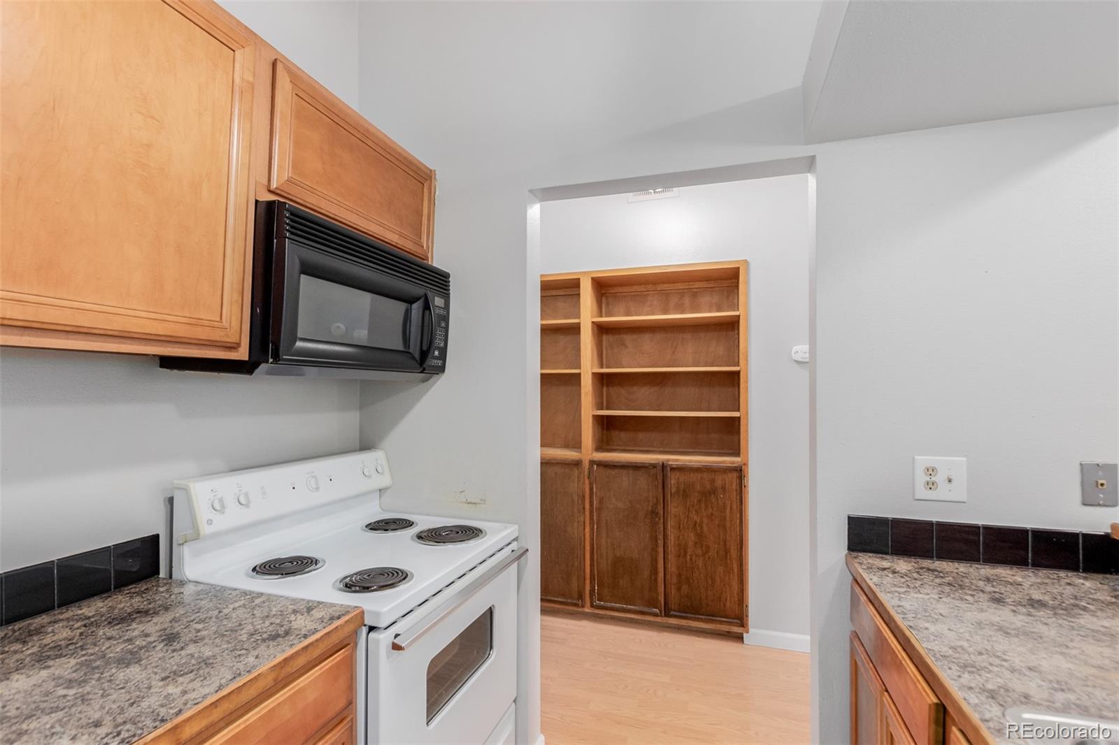 4273 S Salida Way Unit: 12