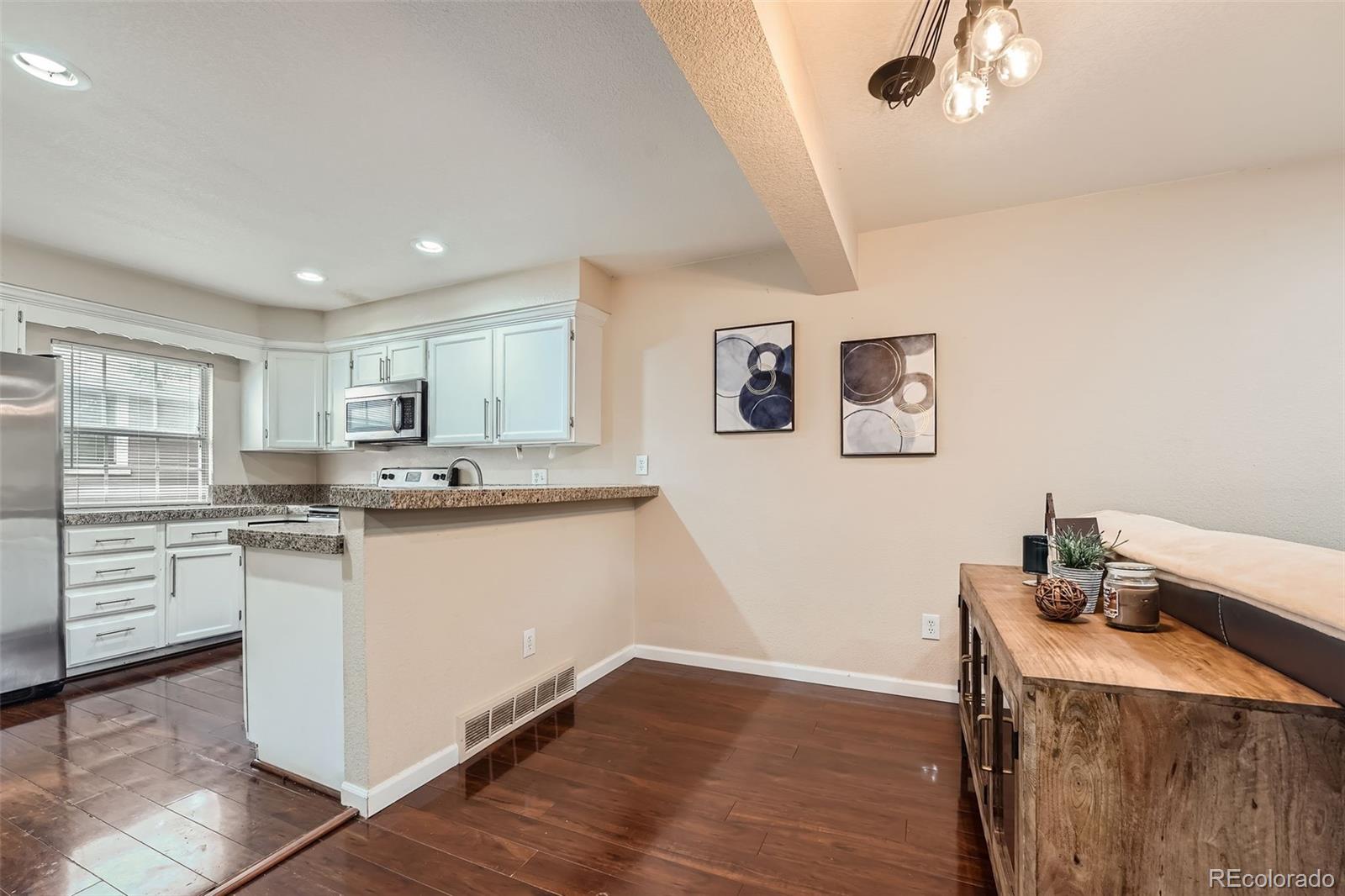 2004 S Helena Street Unit: H