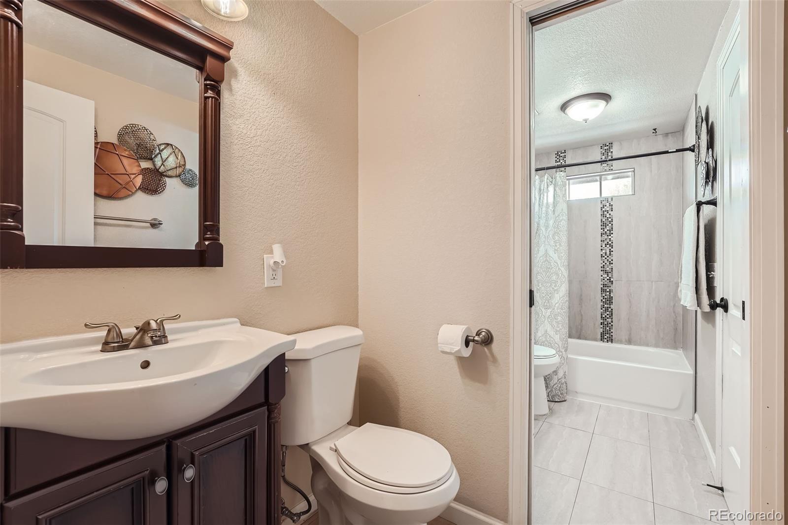 2004 S Helena Street Unit: H