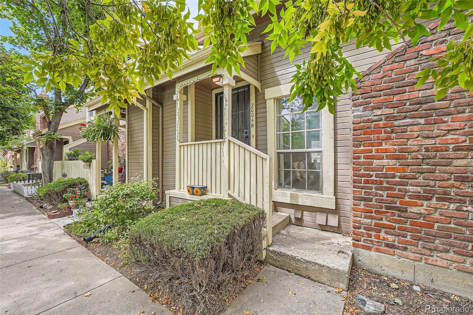 2004 S Helena Street Unit: H