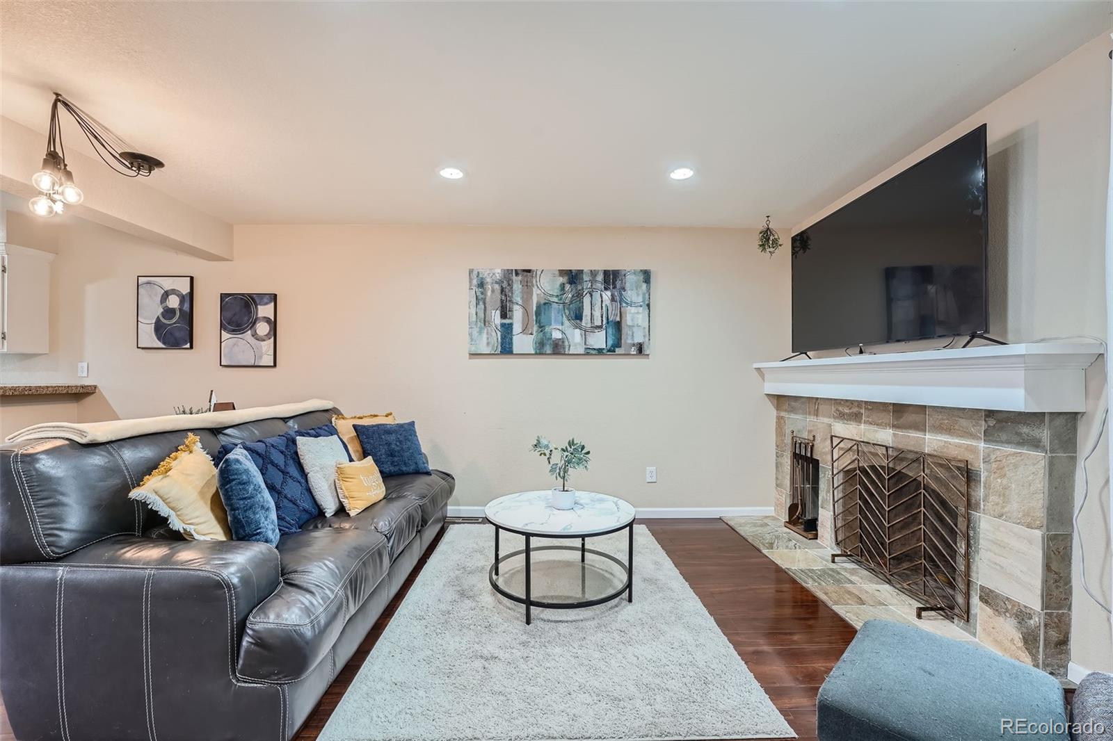 2004 S Helena Street Unit: H