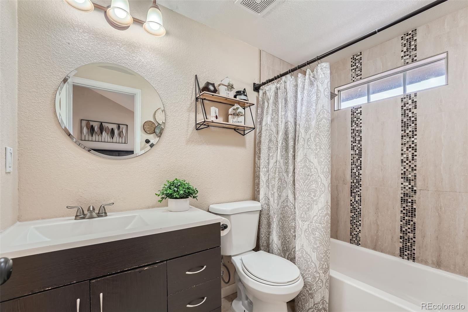 2004 S Helena Street Unit: H