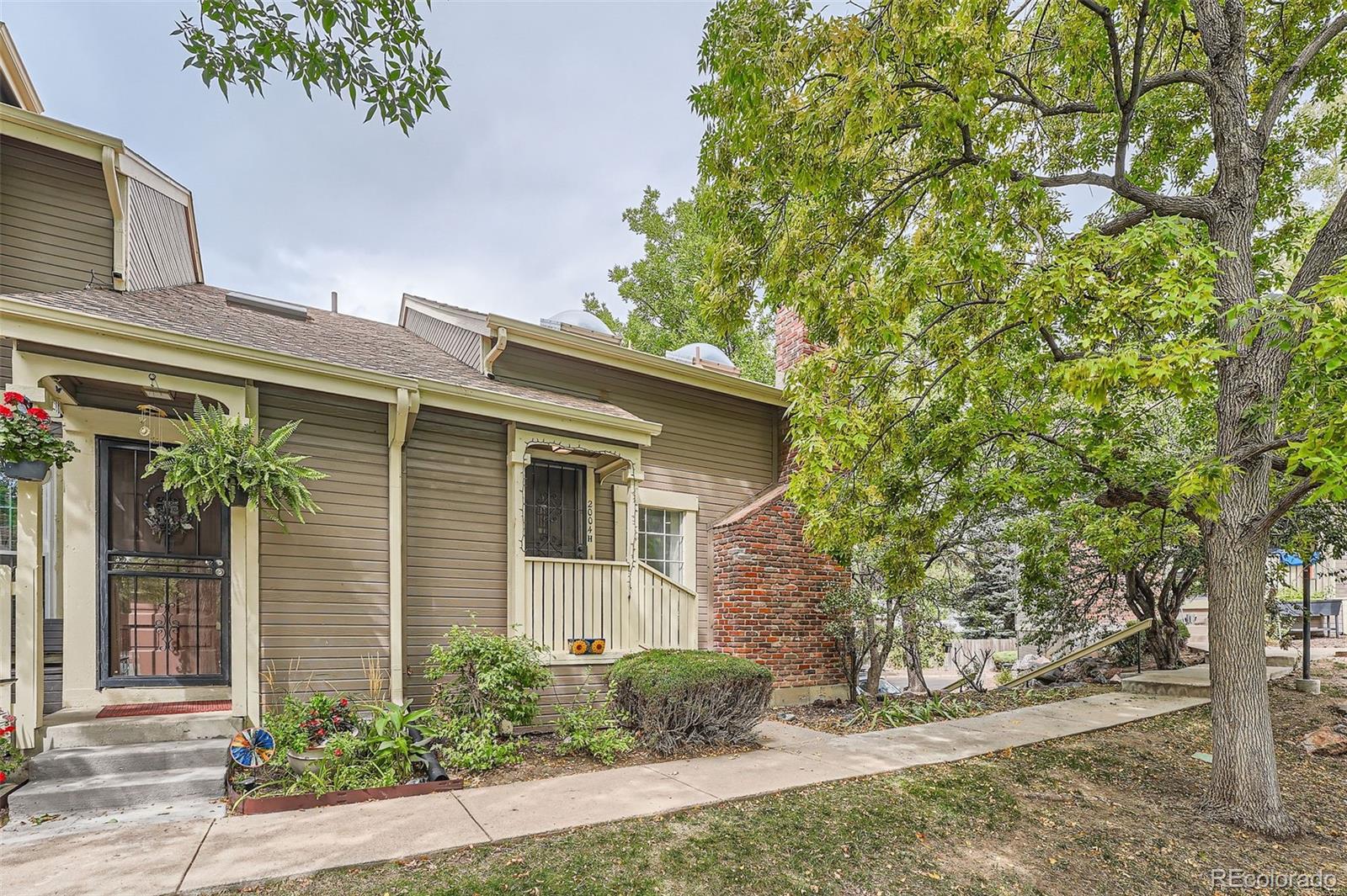 2004 S Helena Street Unit: H