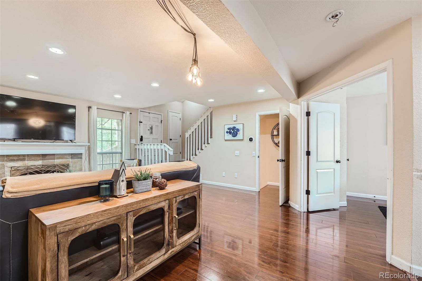 2004 S Helena Street Unit: H