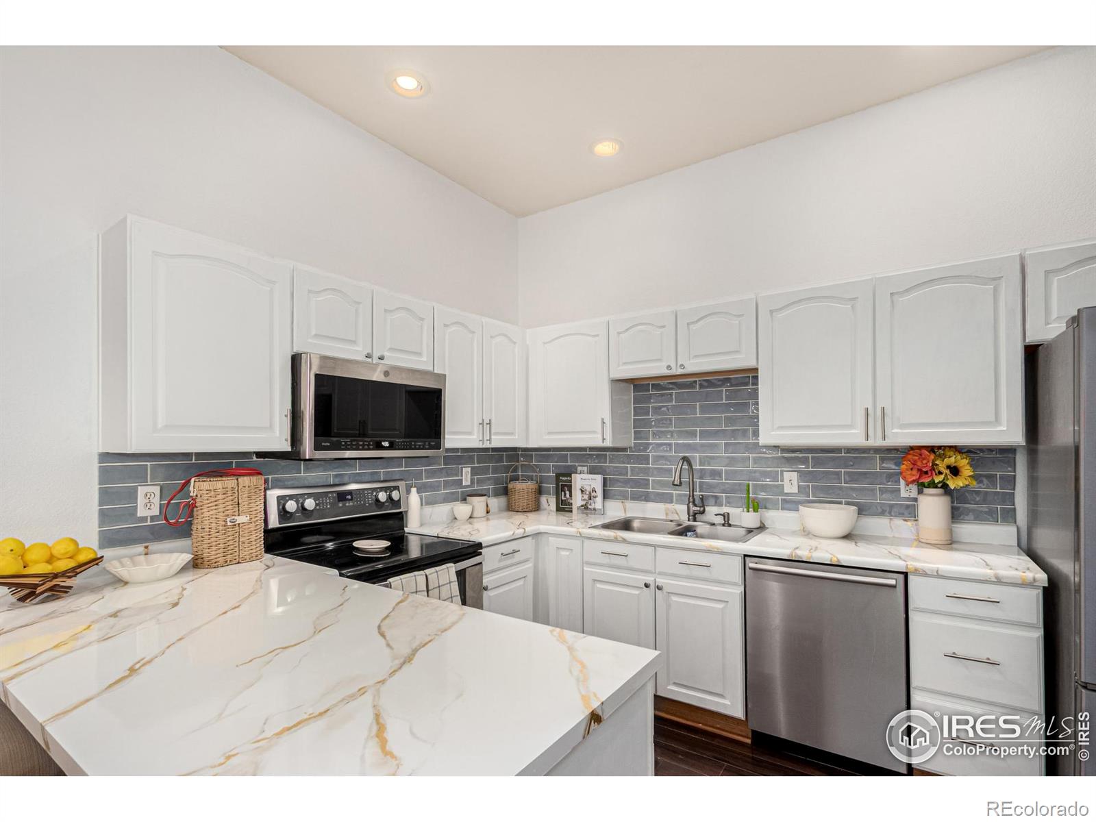 4500 Seneca Street Unit: 36