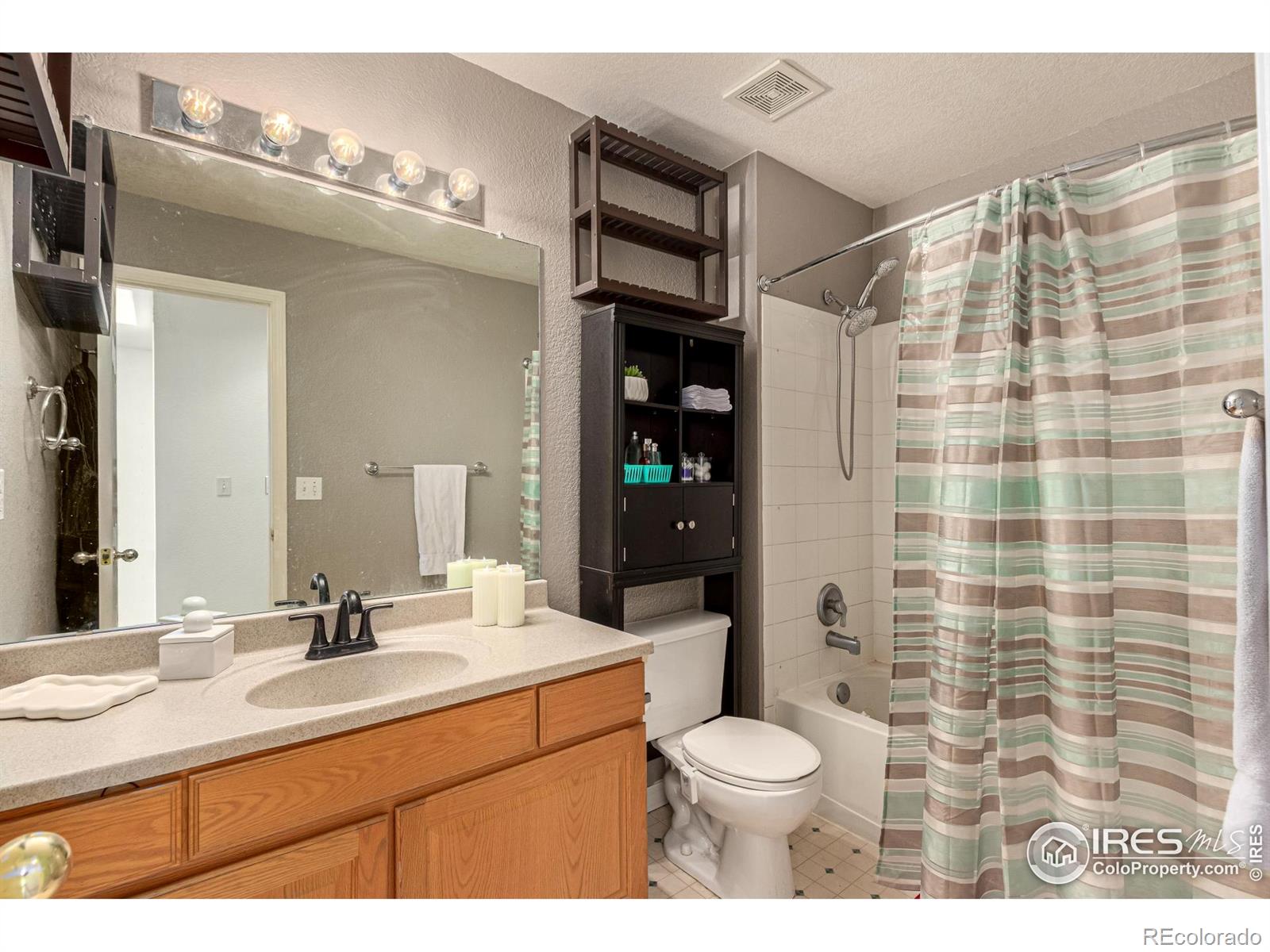 4500 Seneca Street Unit: 36