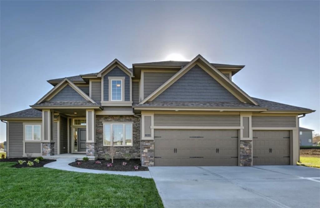 3113 NW Berkebile Lane