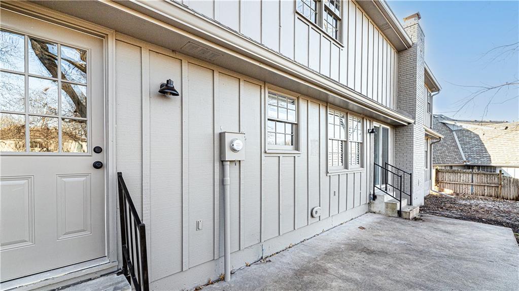218 NW Hemlock Street
