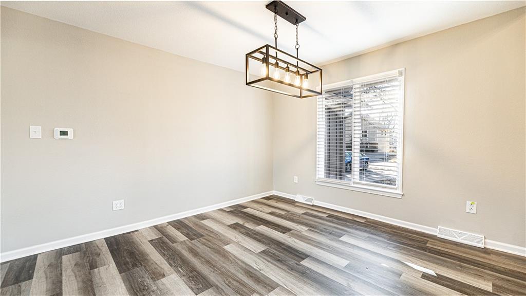 218 NW Hemlock Street