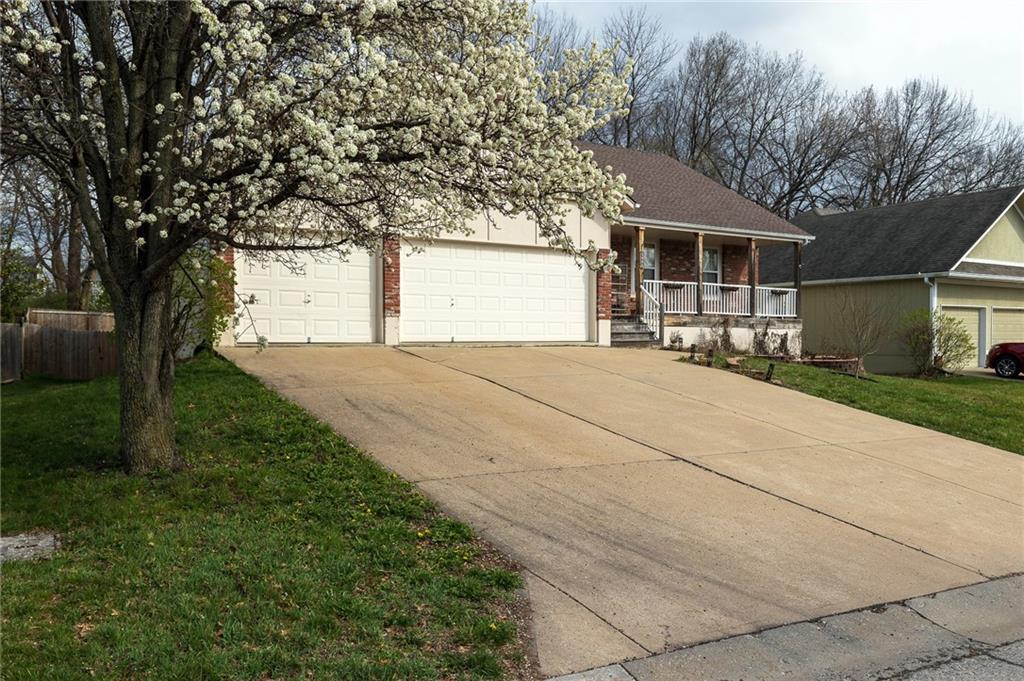 3409 S Arrowhead Court