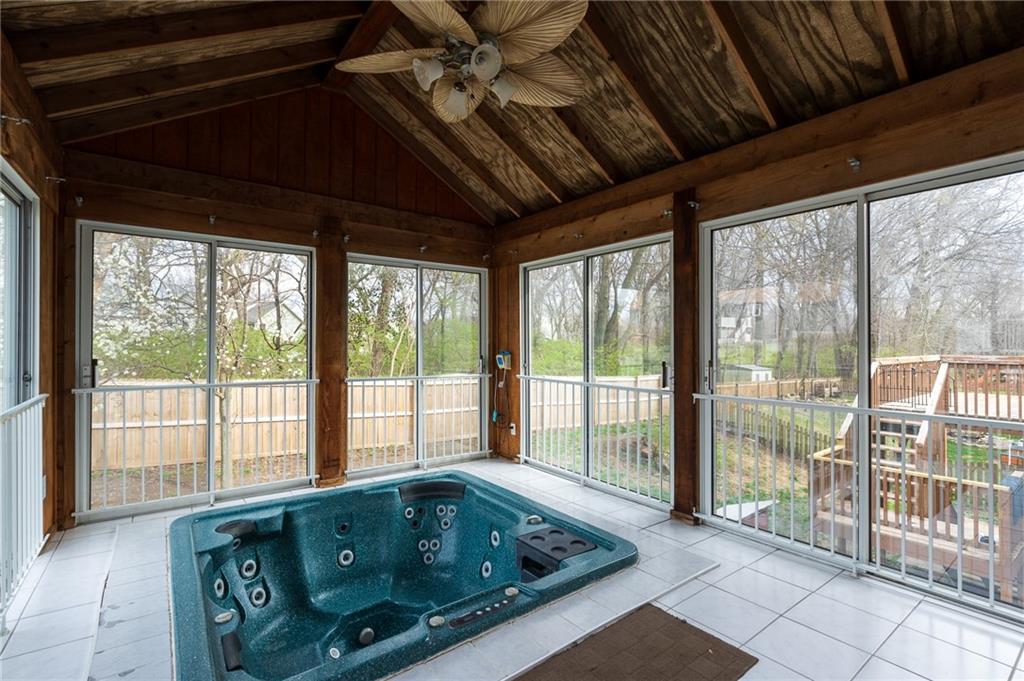 3409 S Arrowhead Court