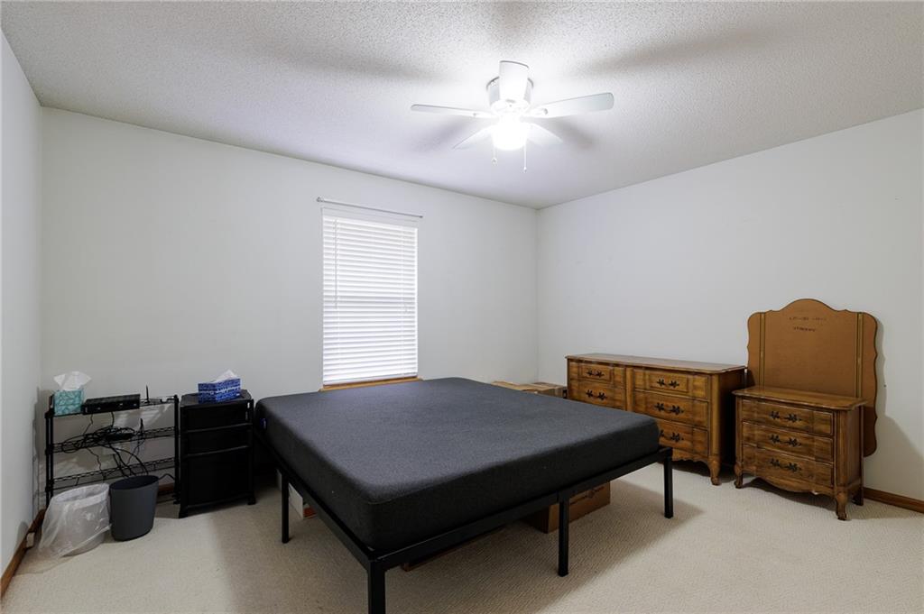 3409 S Arrowhead Court