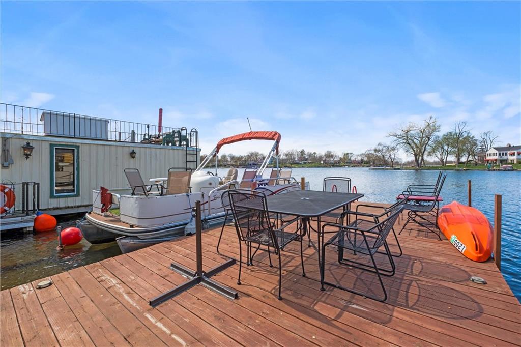 120 Dockside Circle