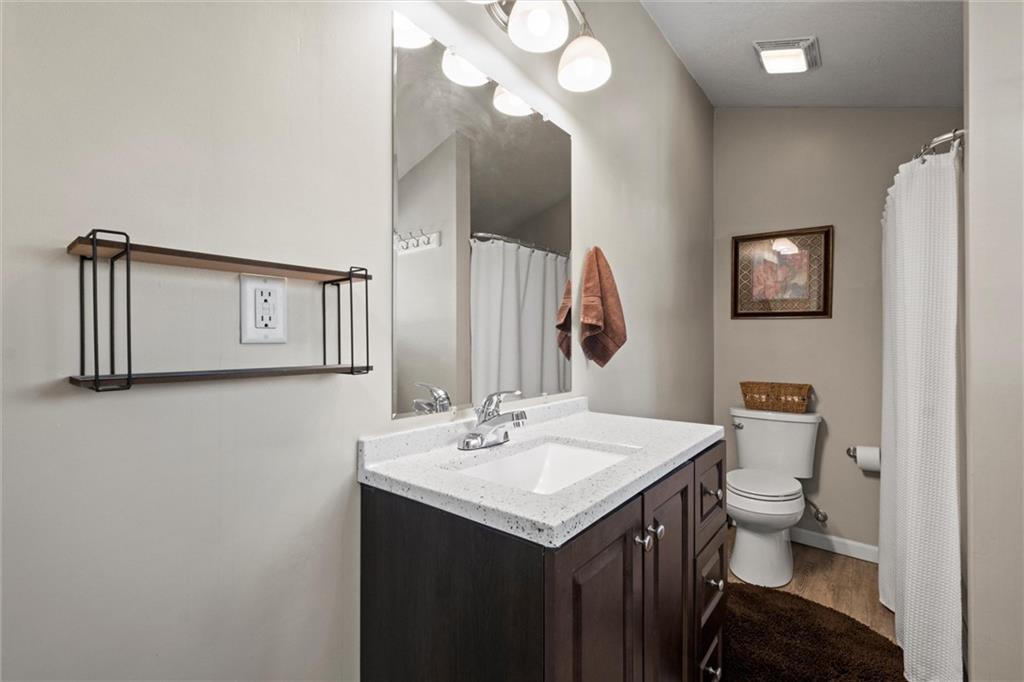 120 Dockside Circle