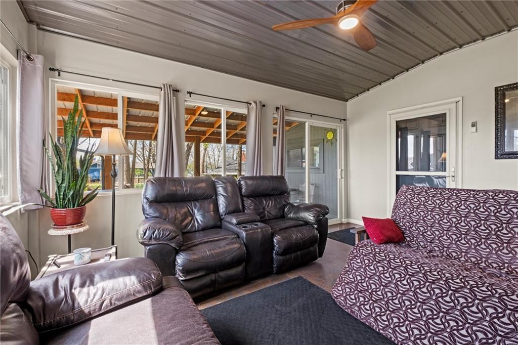 120 Dockside Circle