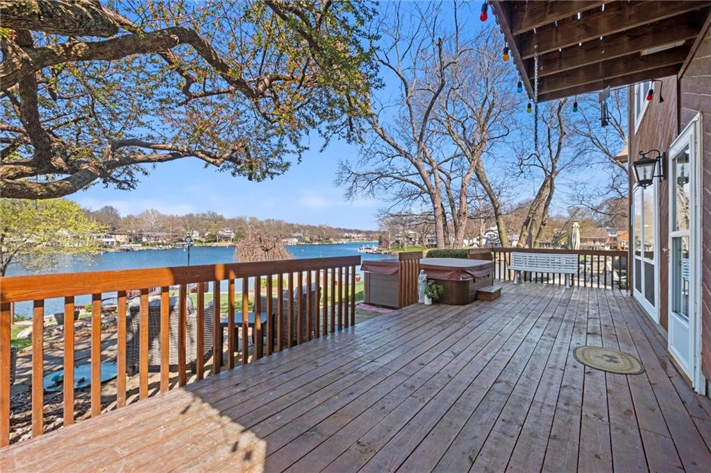 32 BEACH Drive