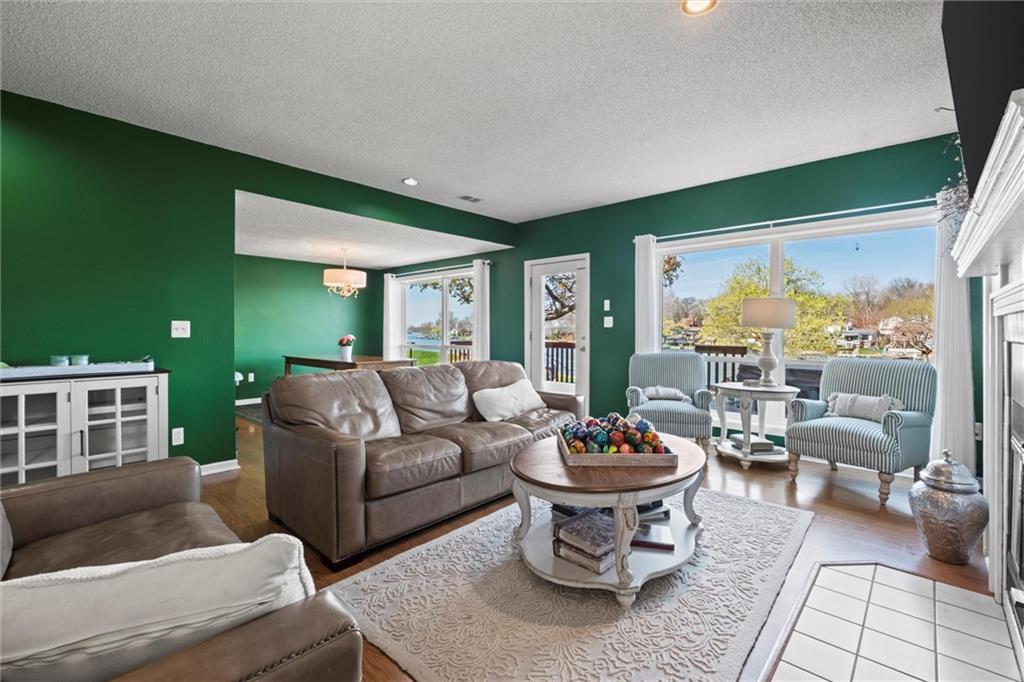 32 BEACH Drive