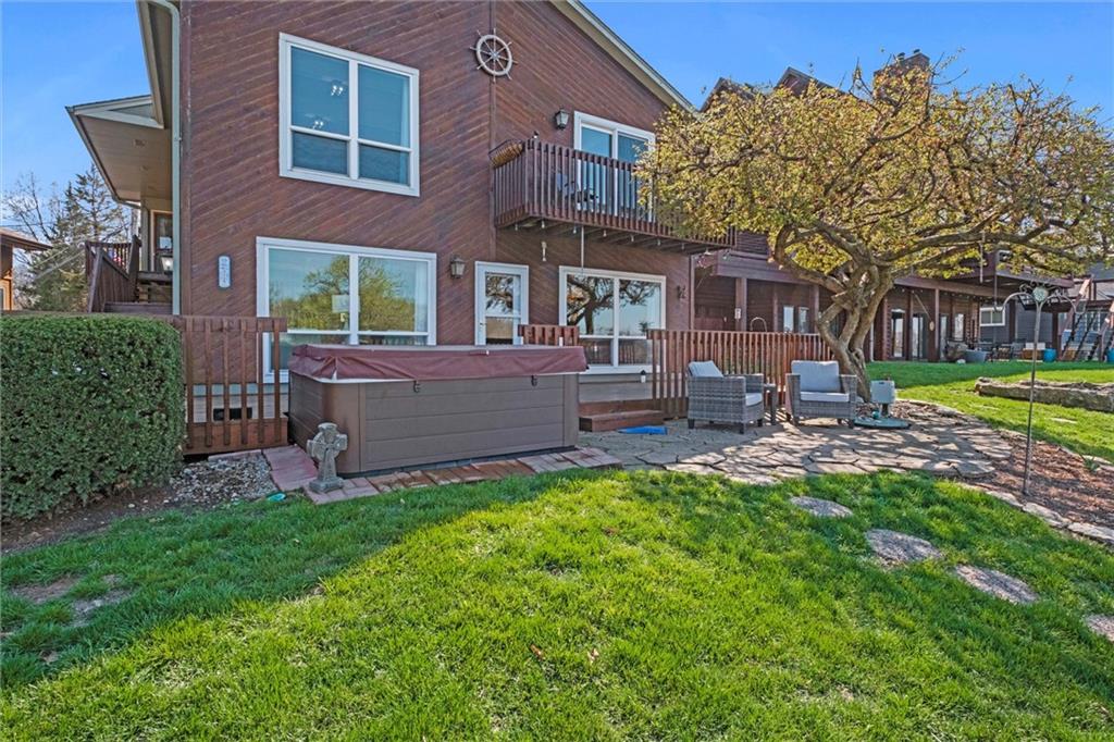32 BEACH Drive