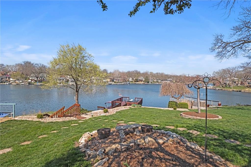 32 BEACH Drive