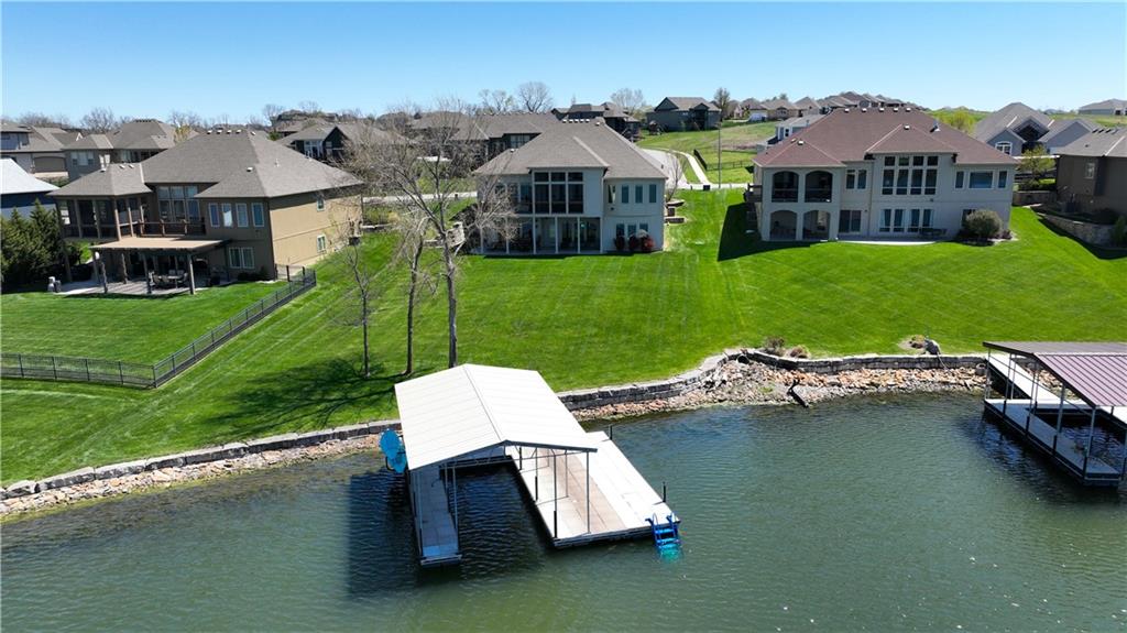 1202 Lakecrest Circle