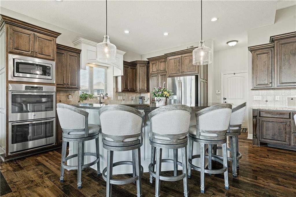 1202 Lakecrest Circle