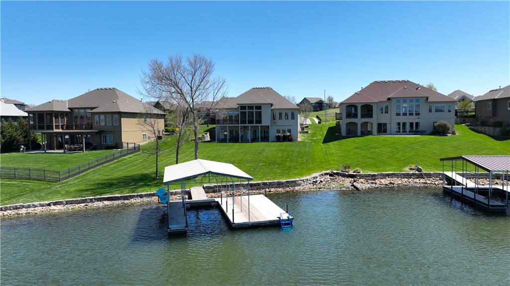 1202 Lakecrest Circle