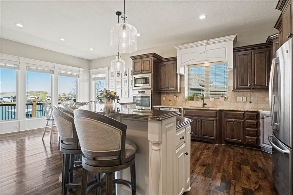 1202 Lakecrest Circle