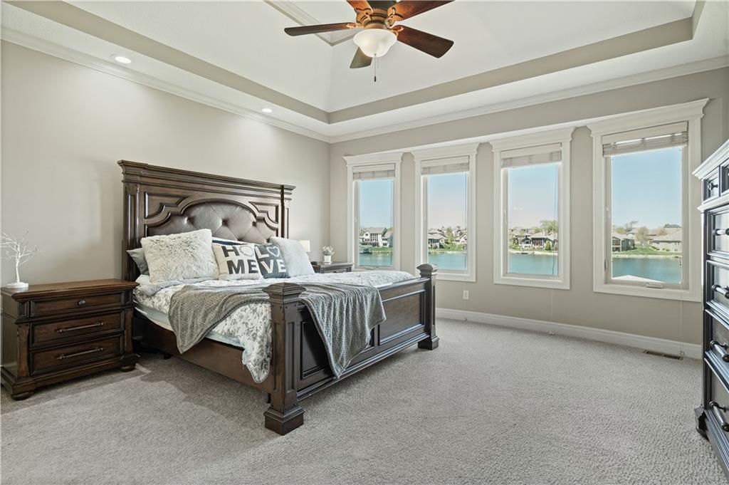 1202 Lakecrest Circle
