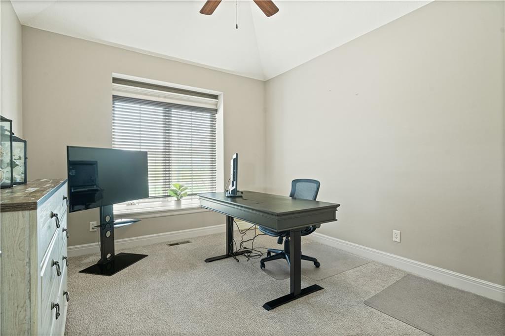 1202 Lakecrest Circle