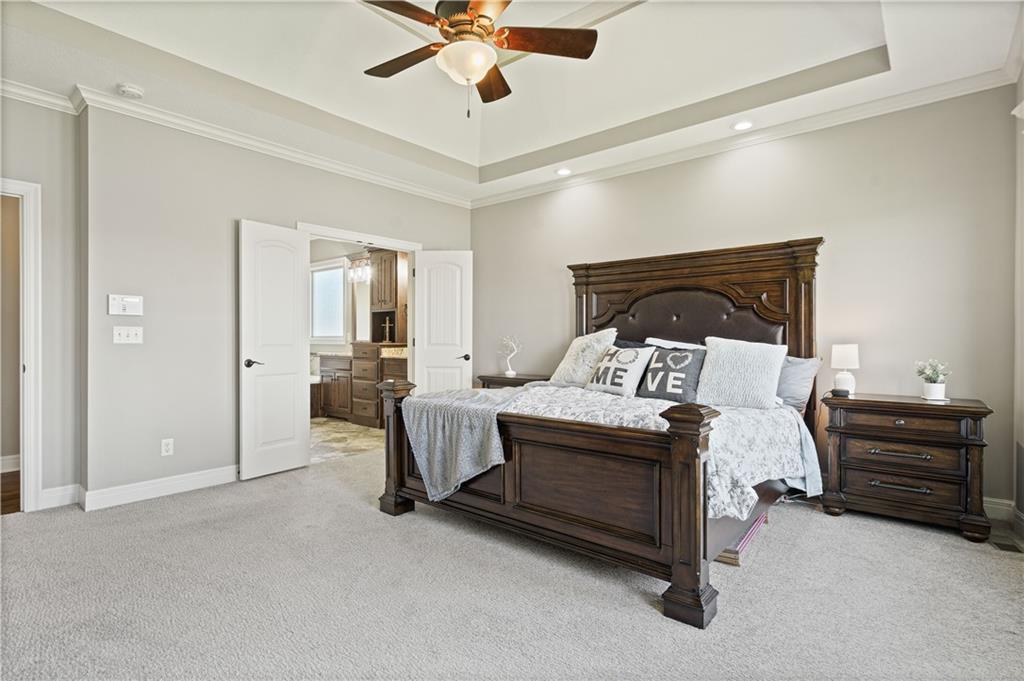 1202 Lakecrest Circle
