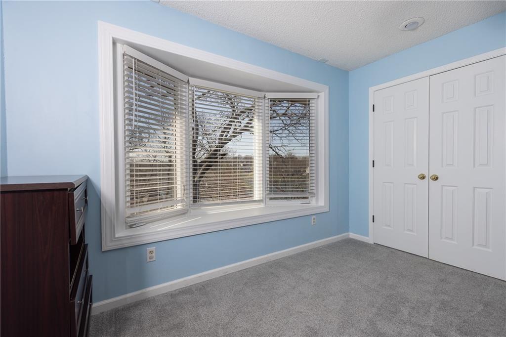 138 NE Edgewater Drive