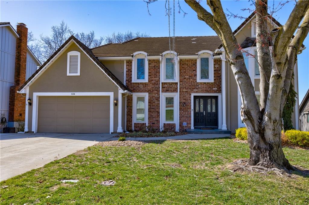 138 NE Edgewater Drive