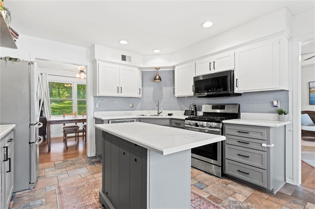 46 Emerald Shore Drive