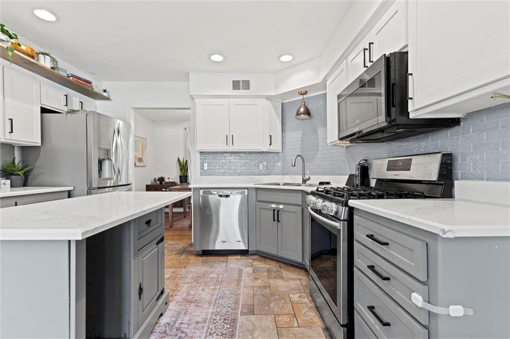 46 Emerald Shore Drive