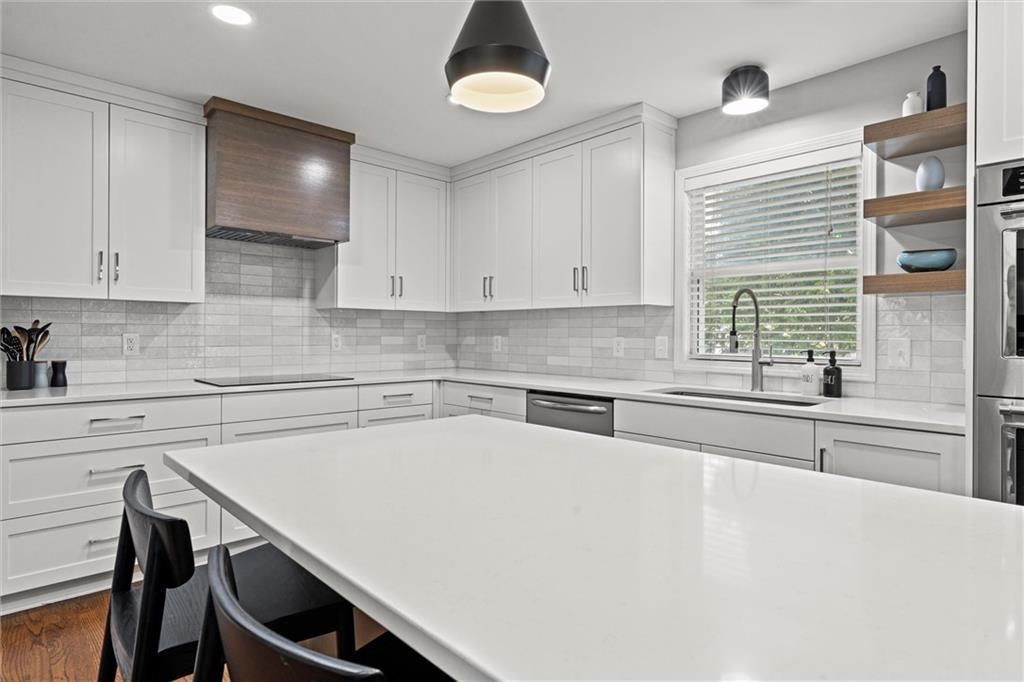2516 SW 11TH Street