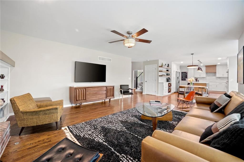 2516 SW 11TH Street