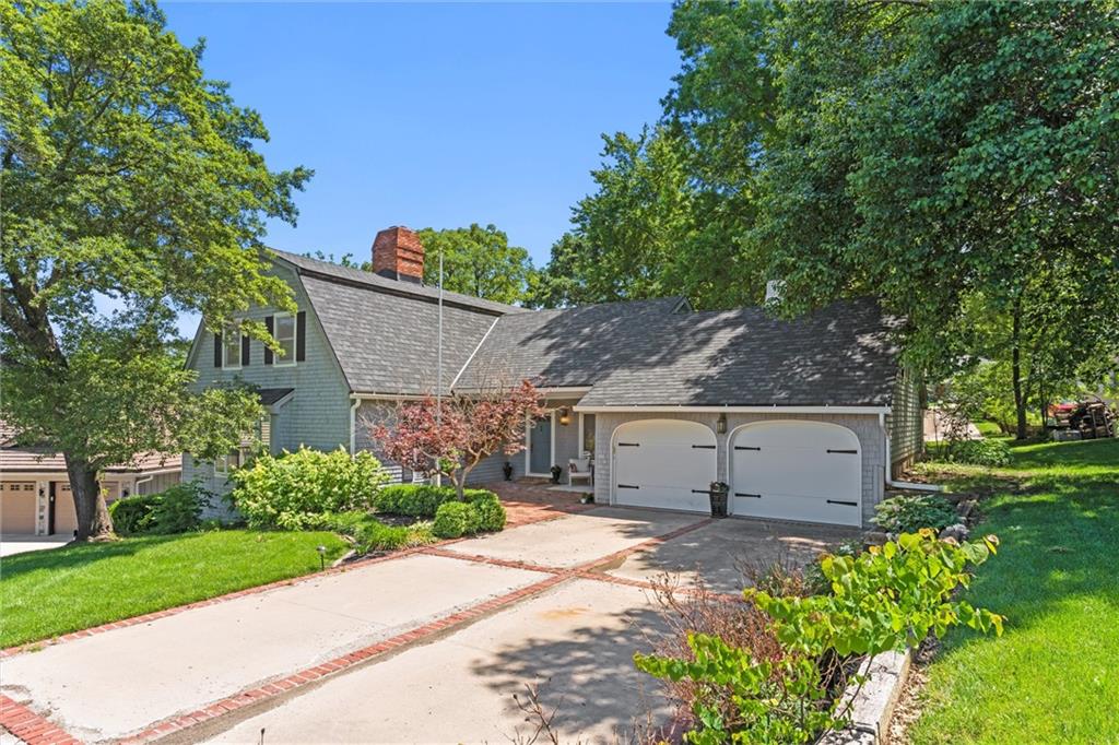 207 NW Spruce Street