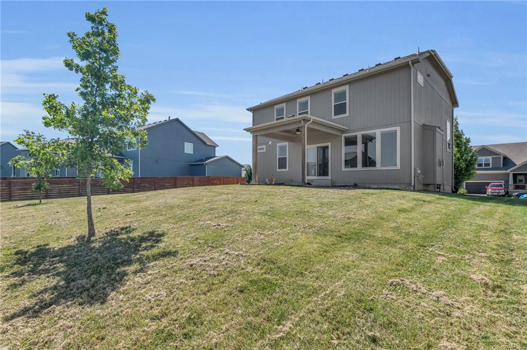 115 SE Briar Valley Lane