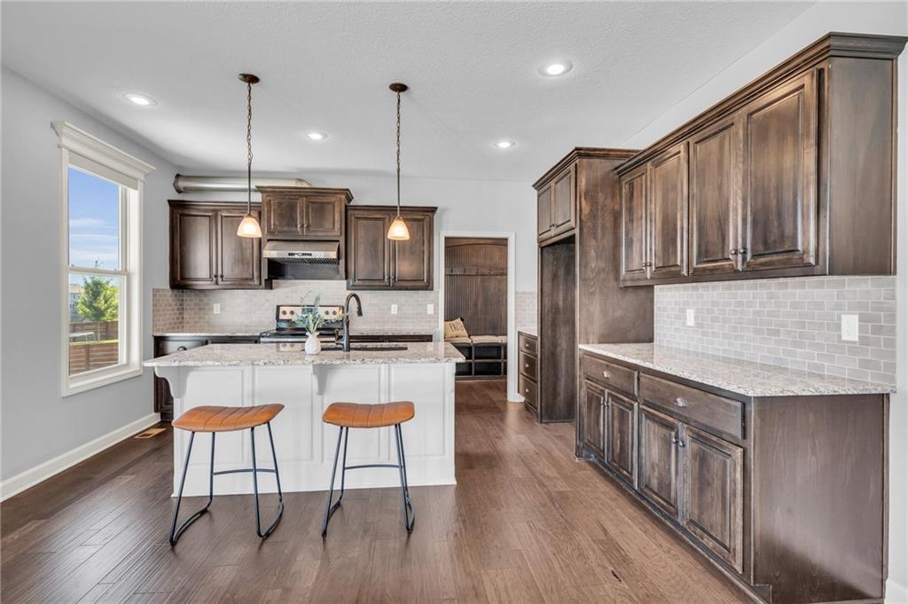 115 SE Briar Valley Lane