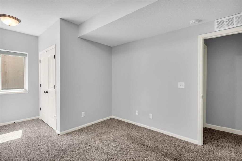 115 SE Briar Valley Lane