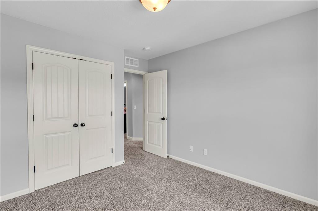 115 SE Briar Valley Lane