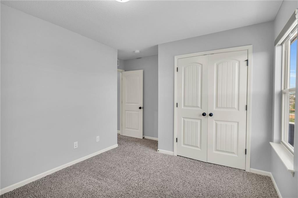 115 SE Briar Valley Lane