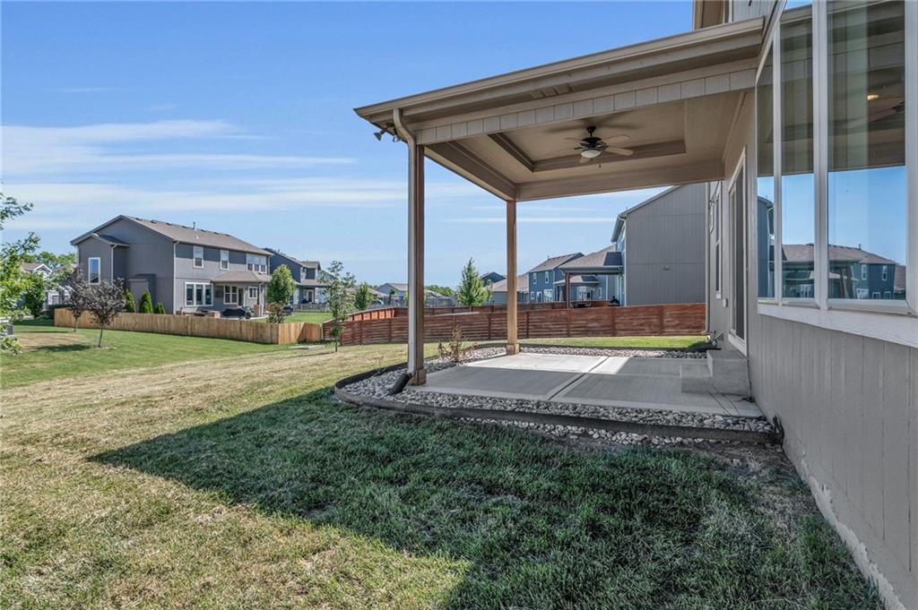 115 SE Briar Valley Lane