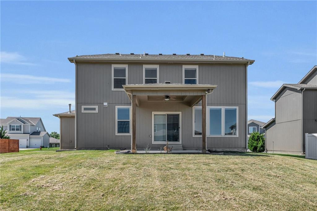 115 SE Briar Valley Lane