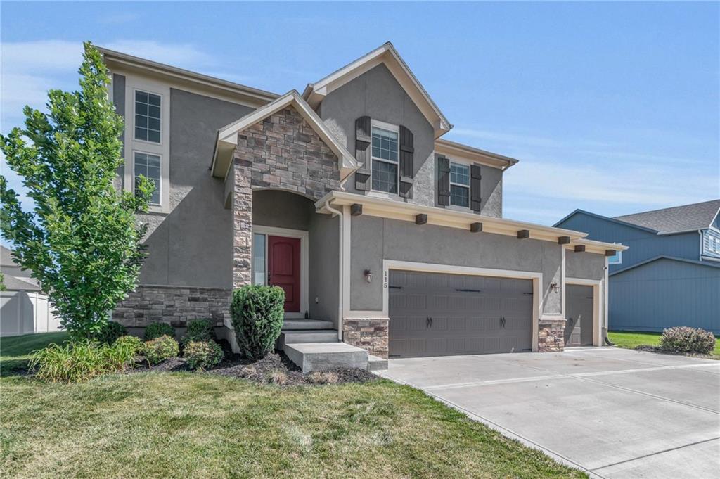 115 SE Briar Valley Lane