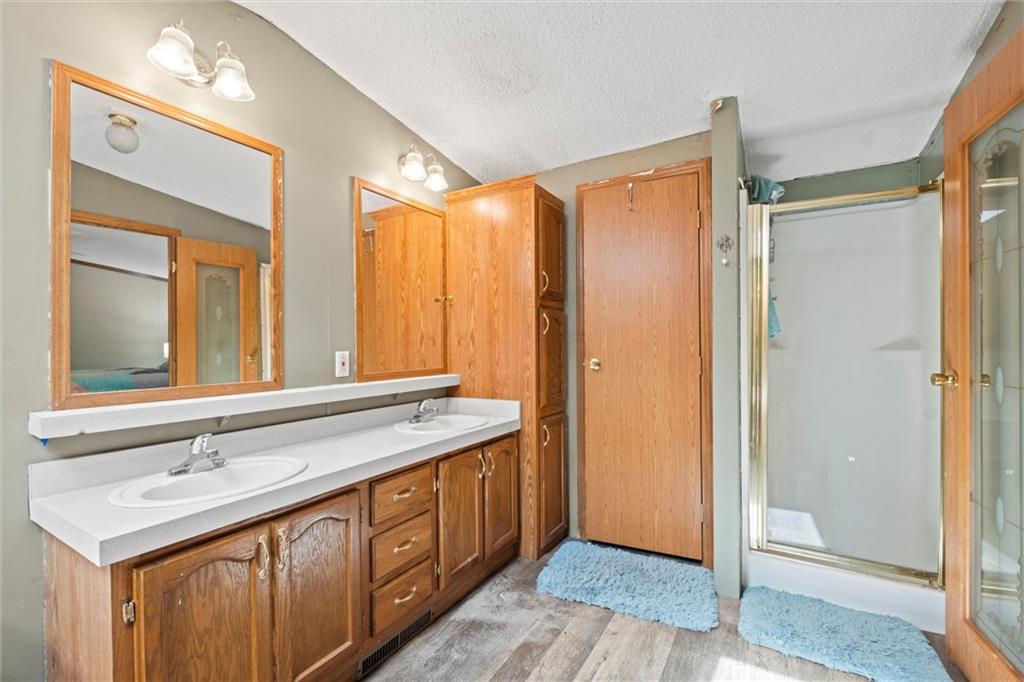 111 Racoon Court