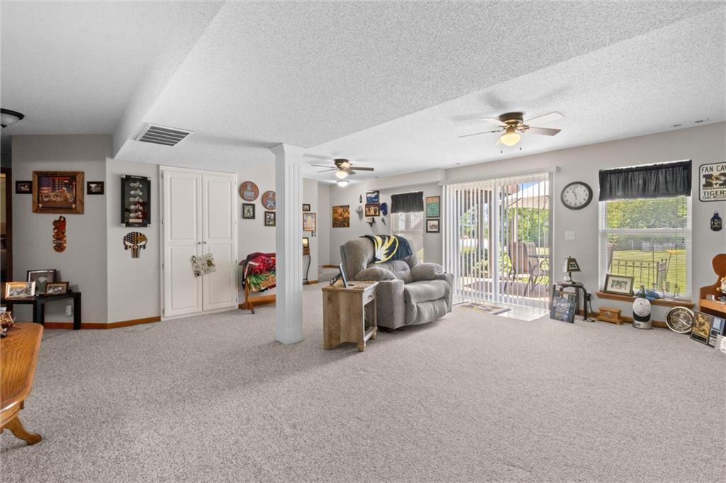 7557 SE Troxler Lane