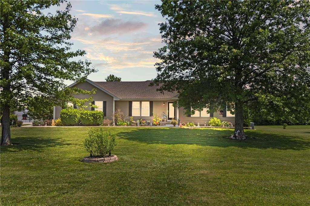7557 SE Troxler Lane