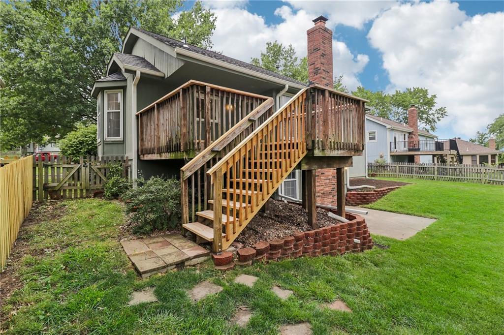 315 NE Bristol Drive